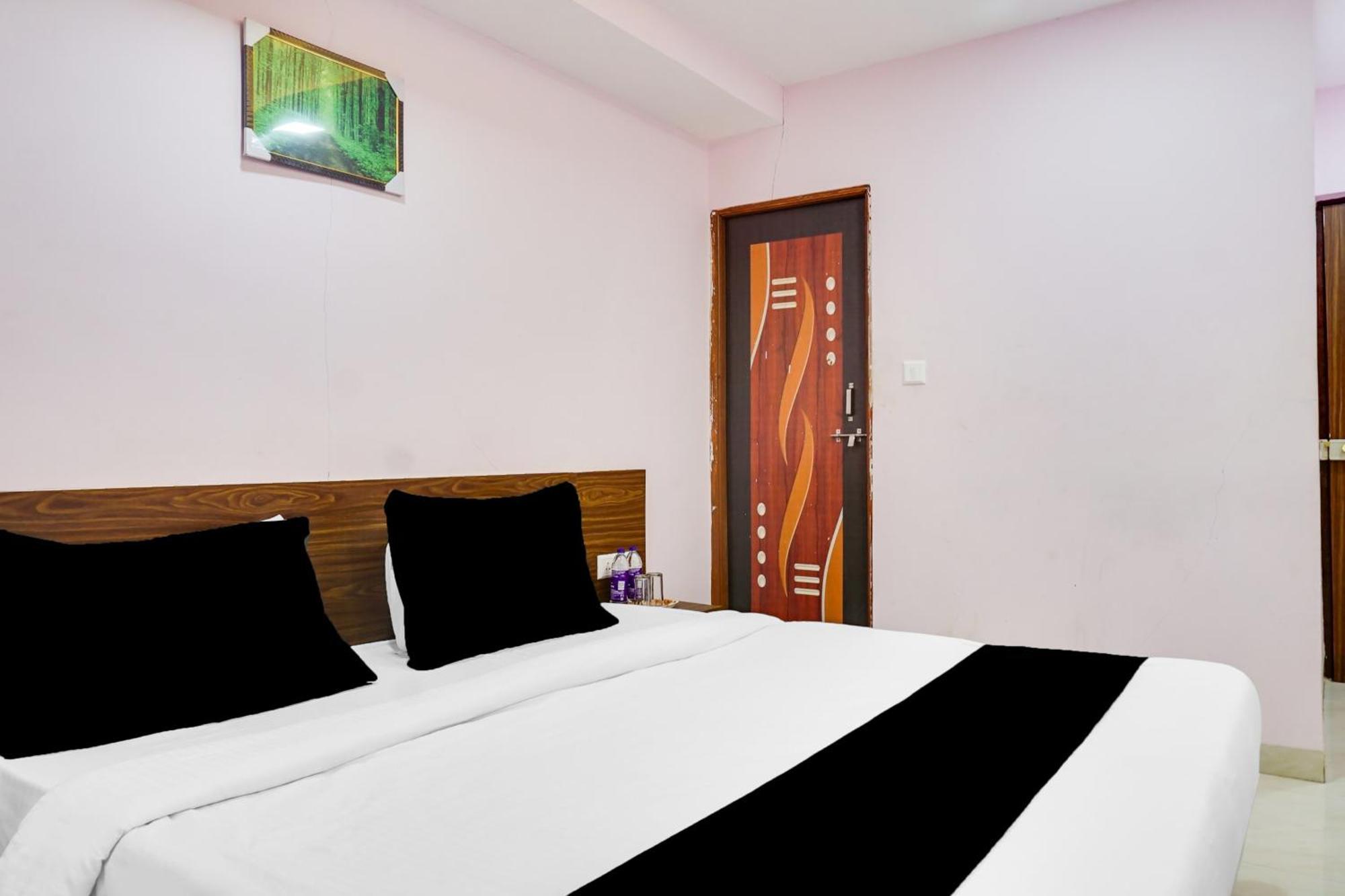 Super Collection O Chandan Nagar Kharadi Formerly Kharadi Inn Pune Exterior photo